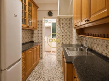 Apartamento T3 para Venda em Benfica