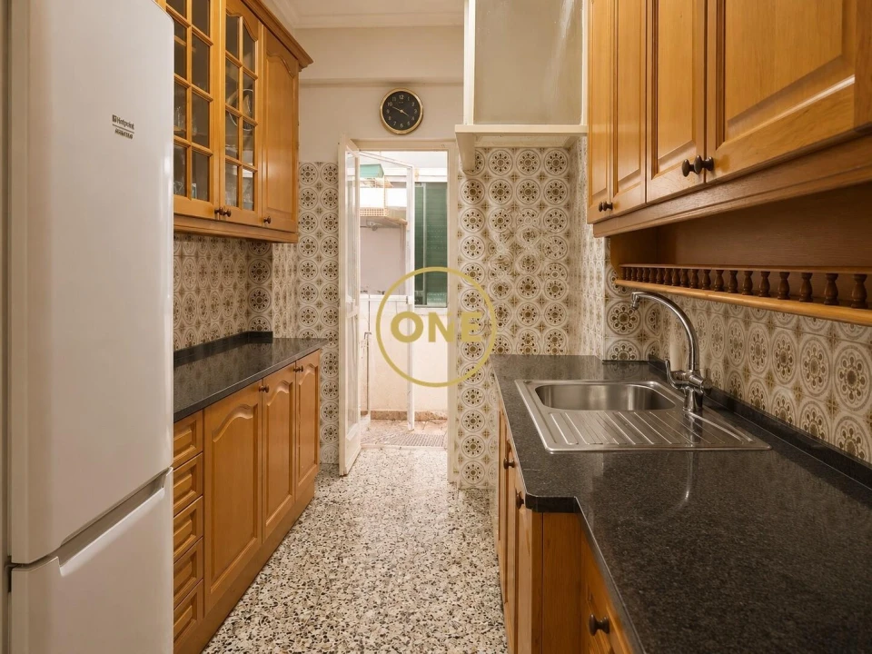 Apartamento T3 para Venda em Benfica Foto 3