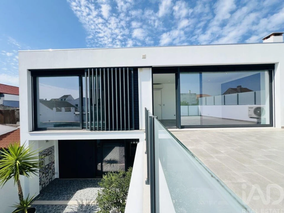 Moradia T2 para Venda em Alfeizerão Foto 3