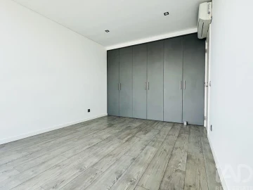 Moradia T2 para Venda em Alfeizerão