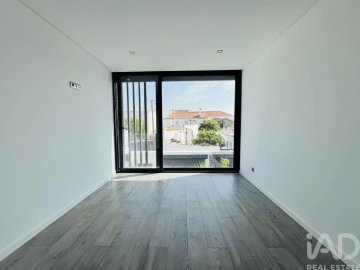 Moradia T2 para Venda em Alfeizerão