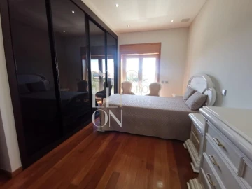 Apartamento T4 para Venda em Póvoa de Varzim, Beiriz e Argivai