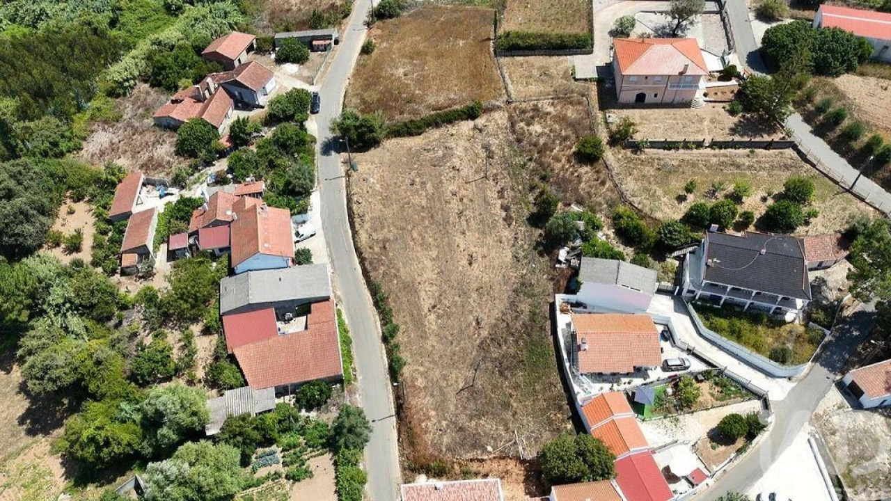 Terreno para Venda em Alvorninha Foto 17
