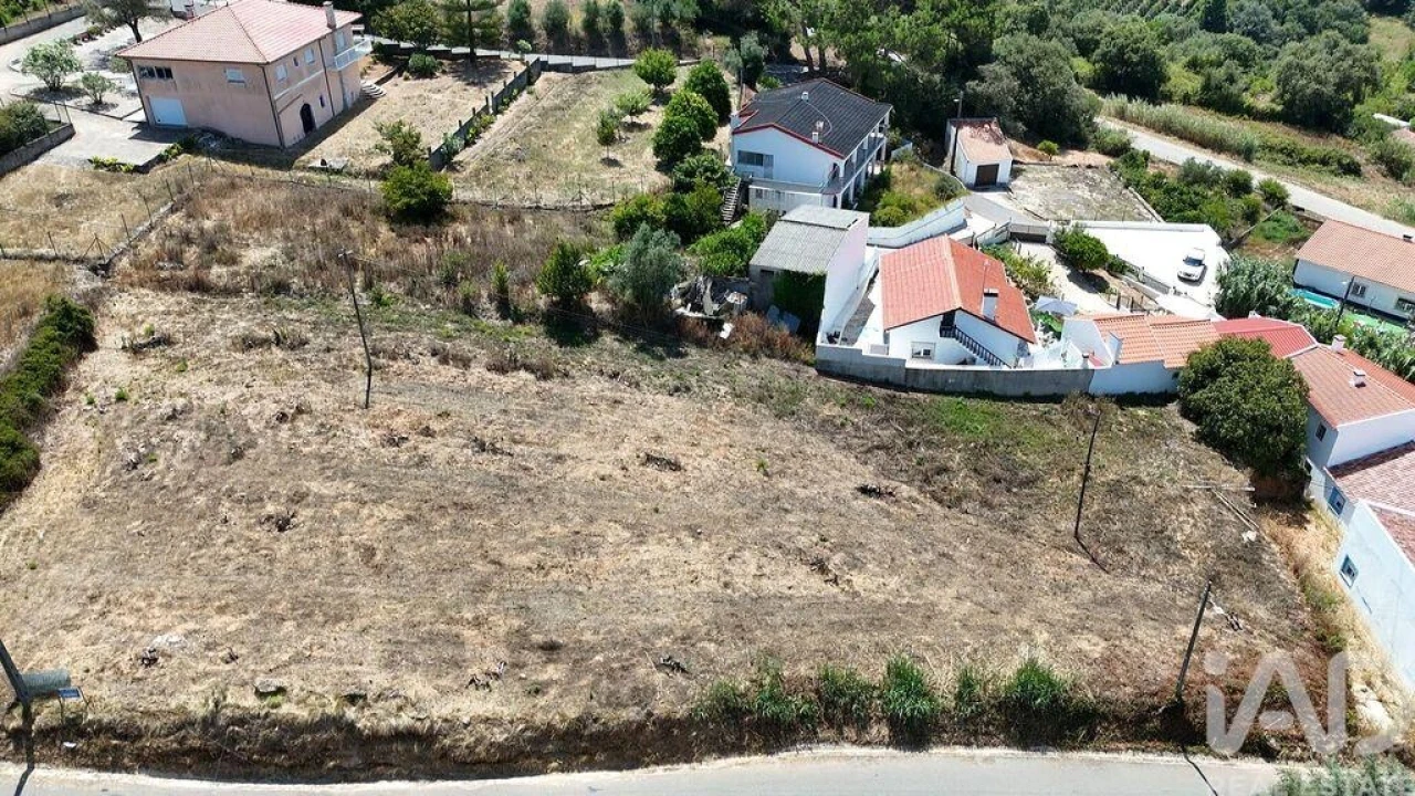 Terreno para Venda em Alvorninha Foto 26