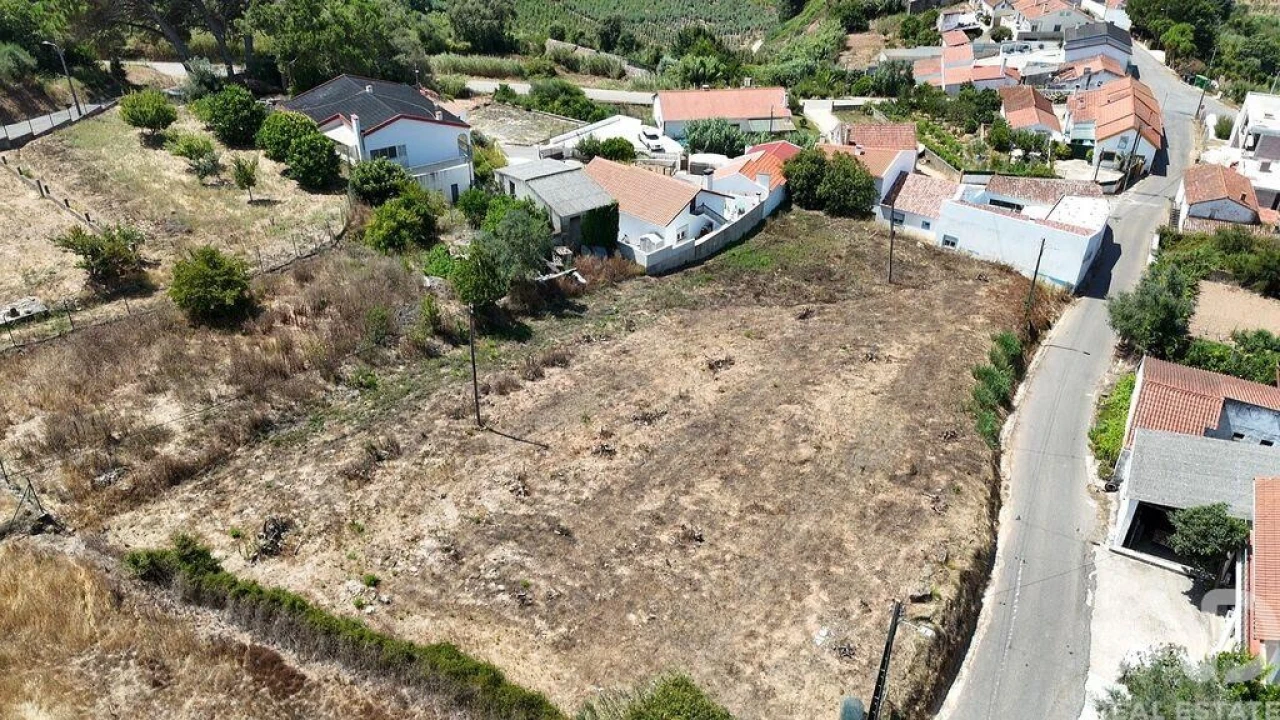 Terreno para Venda em Alvorninha Foto 18