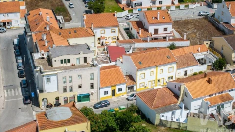 Moradia T2 para Venda em Atouguia da Baleia
