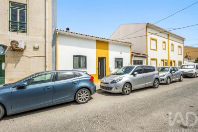 Moradia T2 para Venda em Atouguia da Baleia