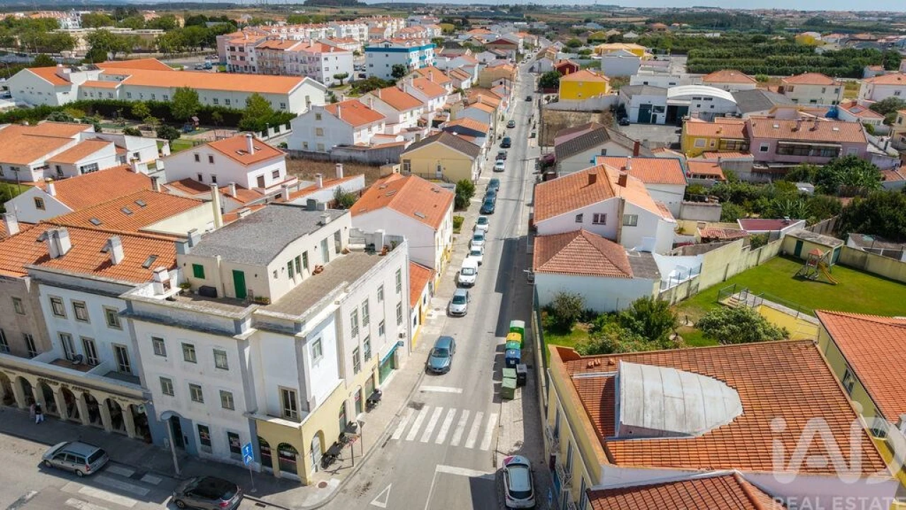 Moradia T2 para Venda em Atouguia da Baleia Foto 27