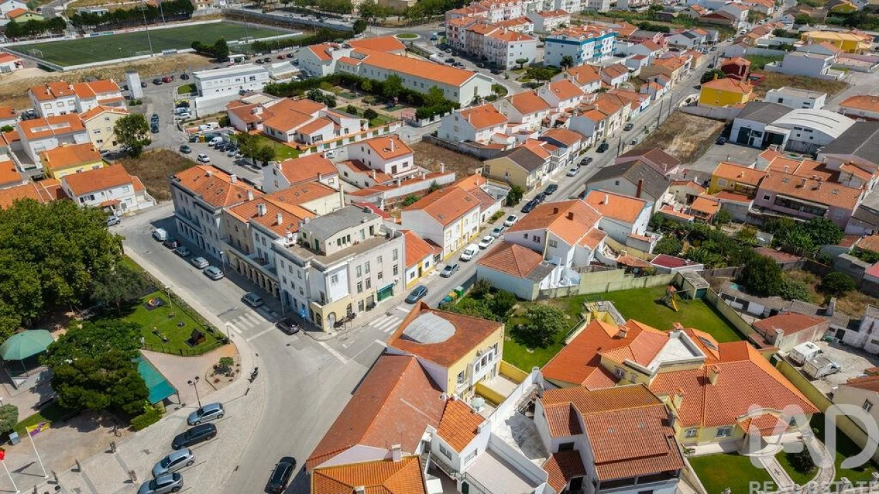 Moradia T2 para Venda em Atouguia da Baleia Foto 26