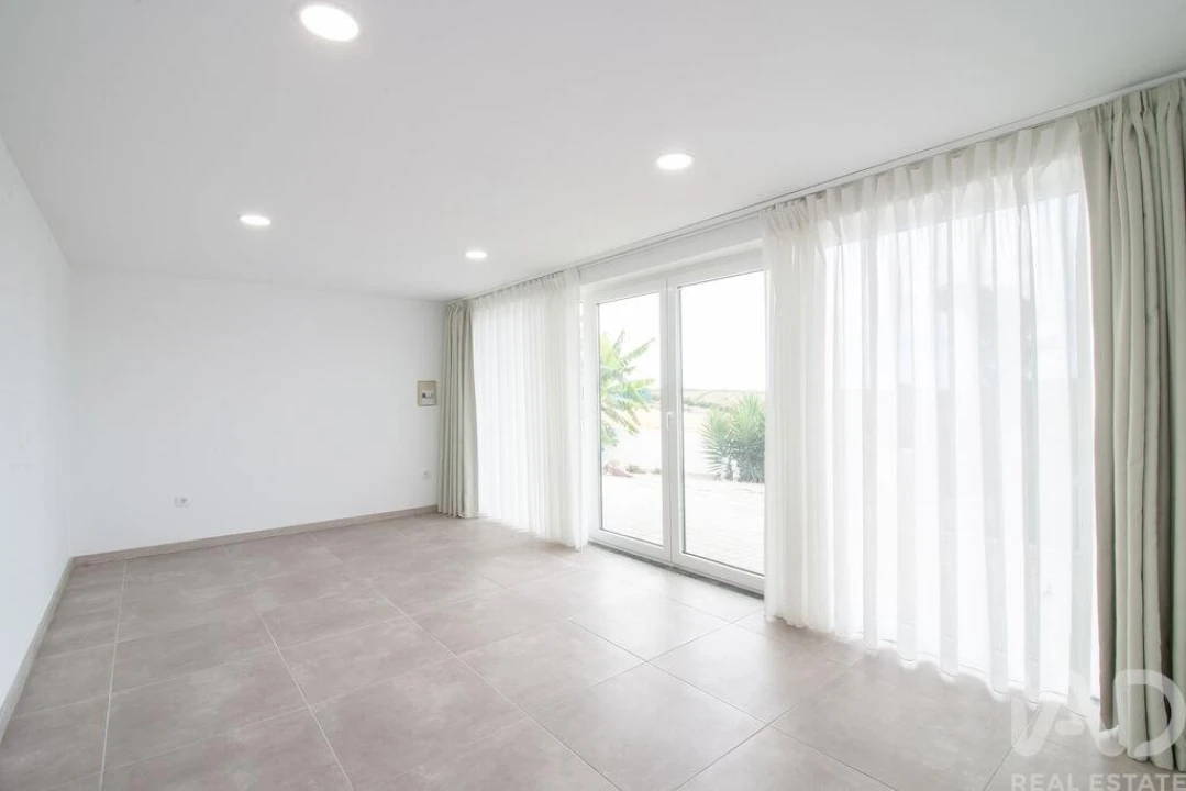 Moradia T3 para Venda em Lourinhã e Atalaia Foto 35