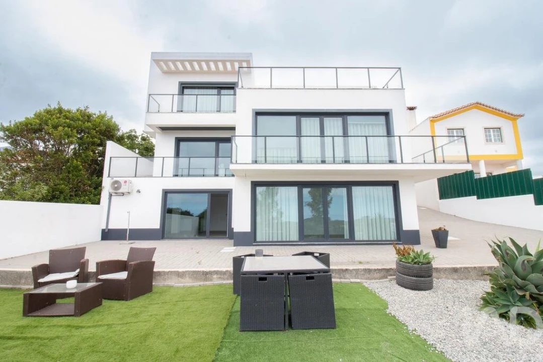 Moradia T3 para Venda em Lourinhã e Atalaia Foto 1
