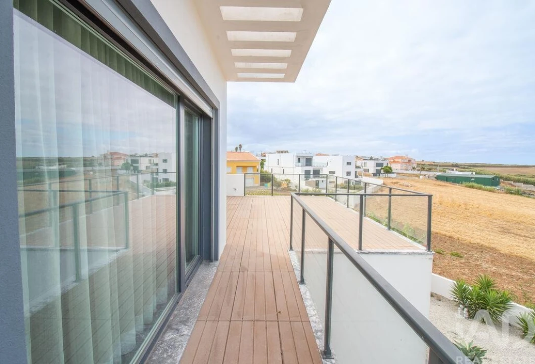 Moradia T3 para Venda em Lourinhã e Atalaia Foto 27
