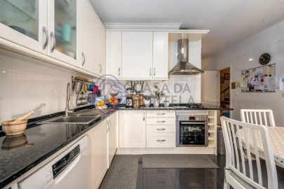 Apartamento T5 para Venda em Lumiar