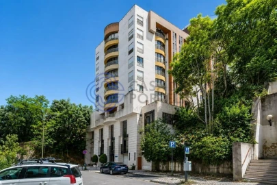 Apartamento T5 para Venda em Lumiar