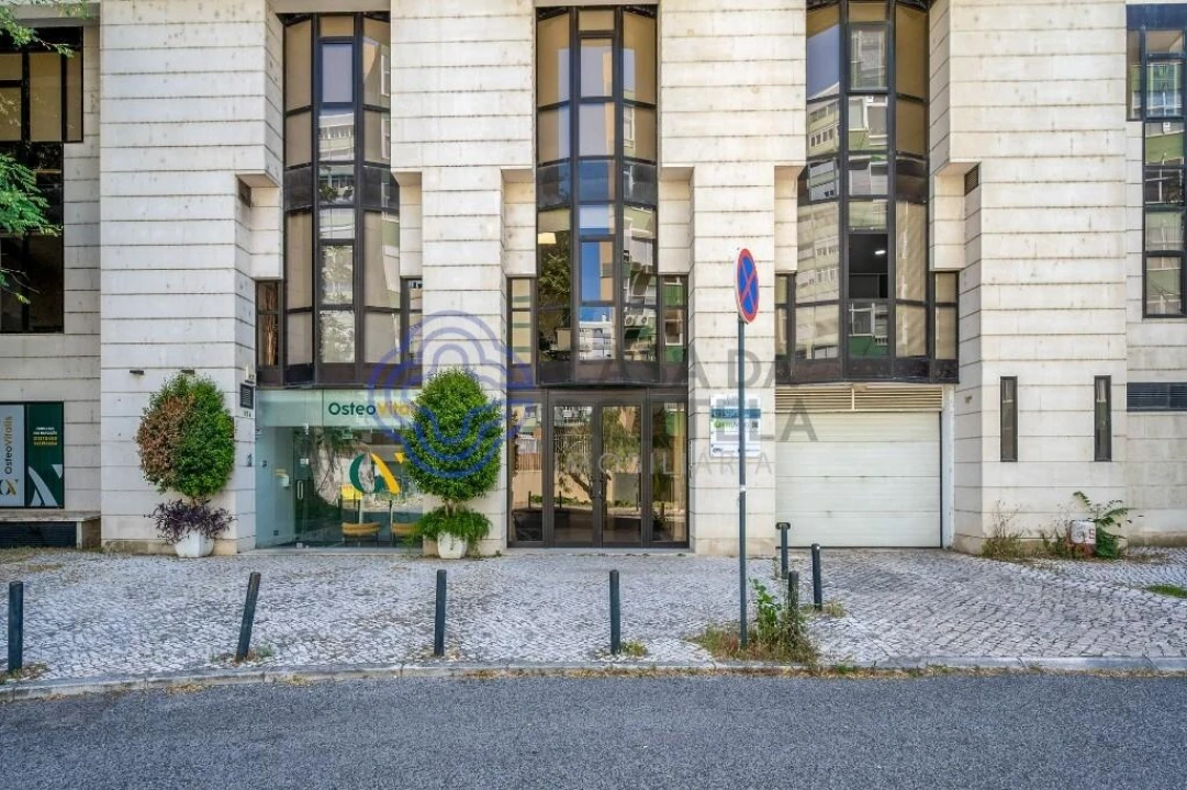 Apartamento T5 para Venda em Lumiar Foto 40
