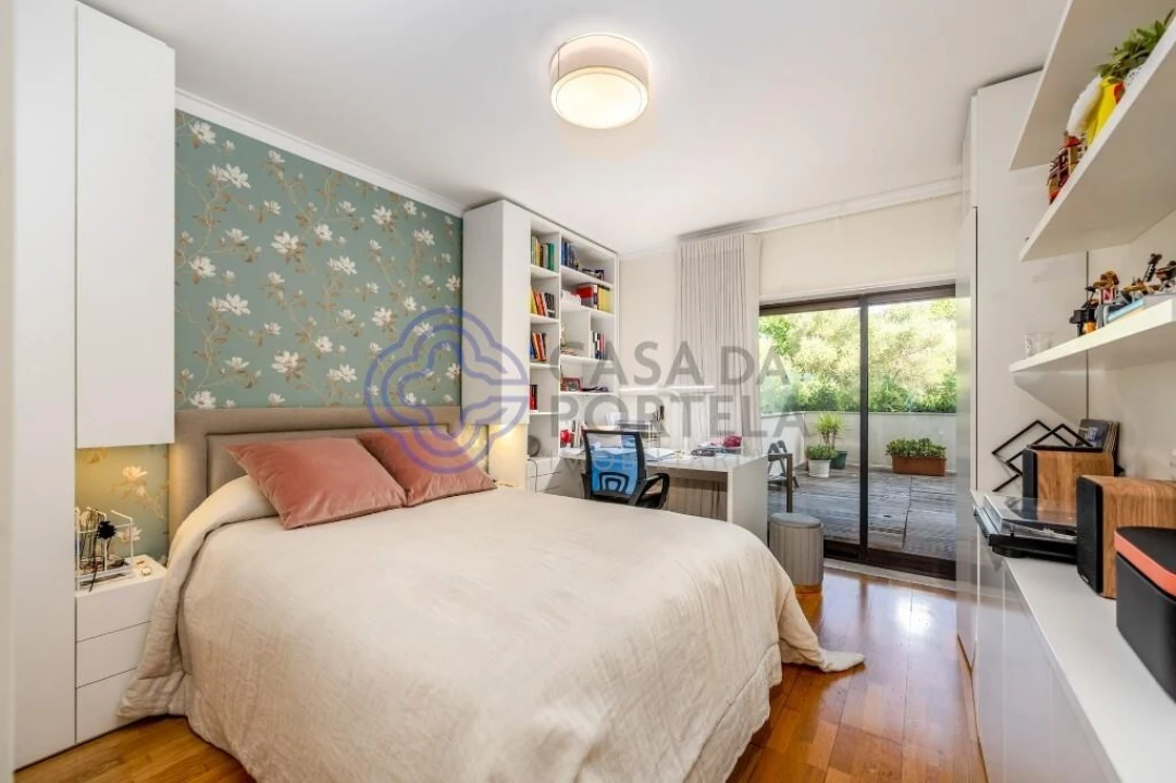 Apartamento T5 para Venda em Lumiar Foto 26