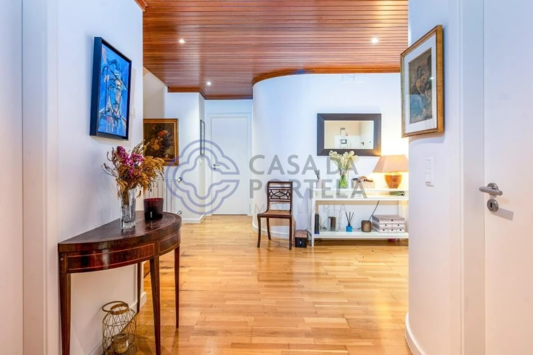 Apartamento T5 para Venda em Lumiar Foto 13