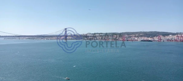 Apartamento T2 para Venda em Laranjeiro e Feijó