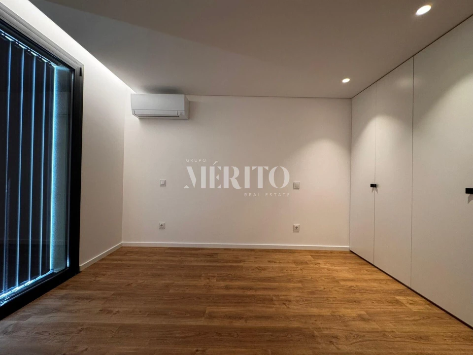 Apartamento T2 para Venda em Caldelas Foto 18