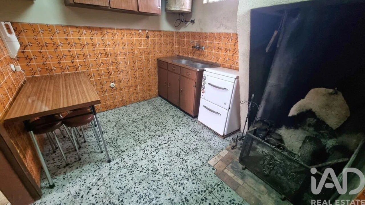 Moradia T5 para Venda em Vale de Azares Foto 4