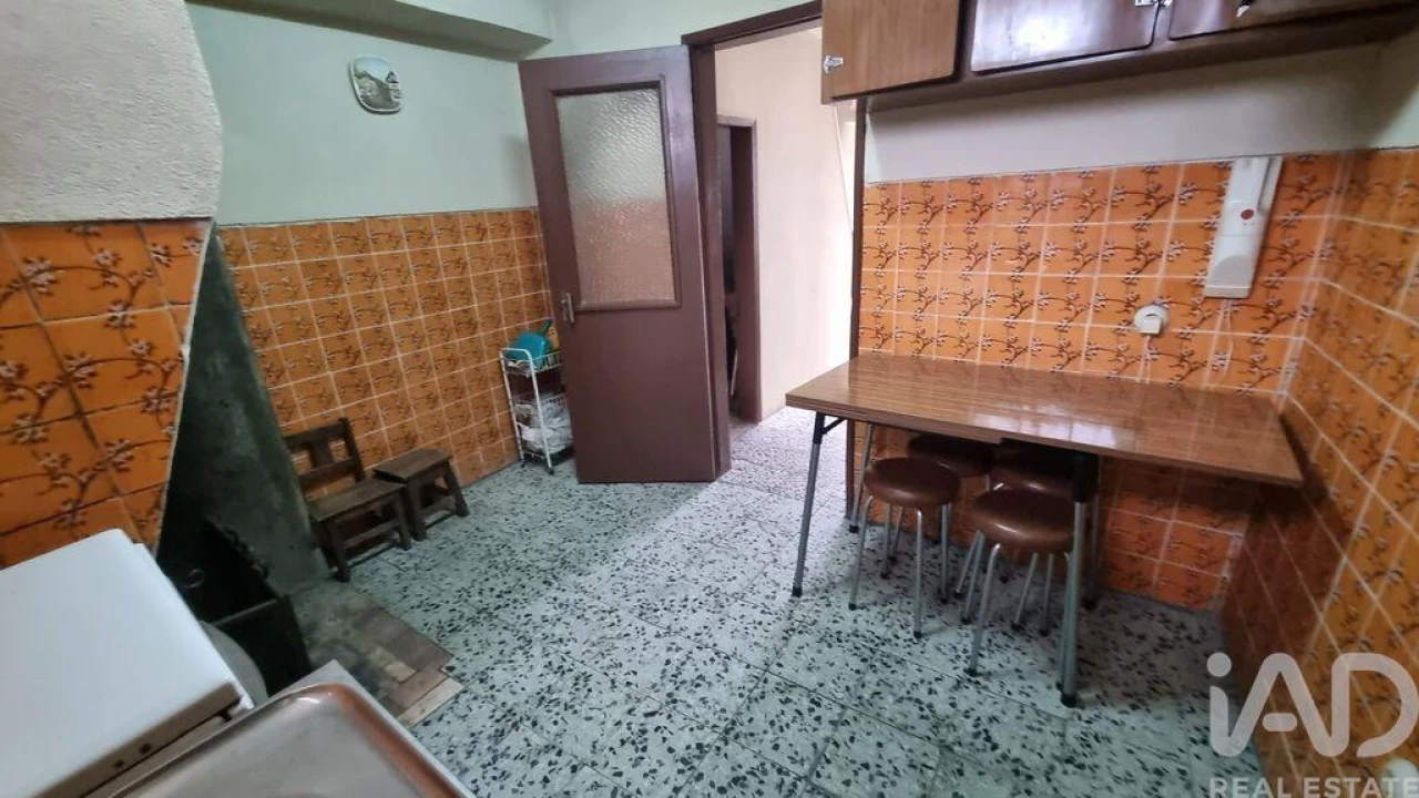 Moradia T5 para Venda em Vale de Azares Foto 5
