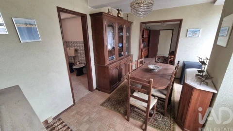 Moradia T5 para Venda em Vale de Azares