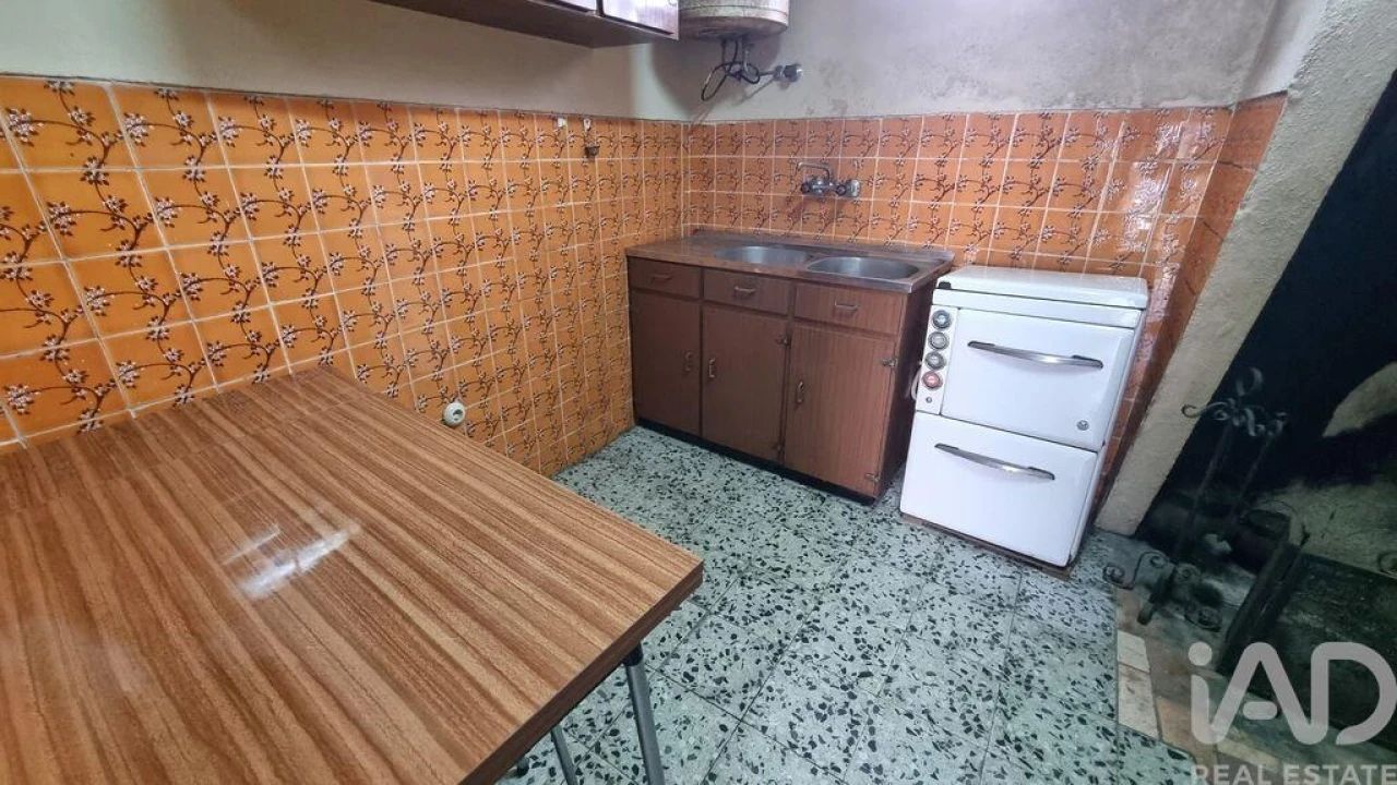 Moradia T5 para Venda em Vale de Azares Foto 6