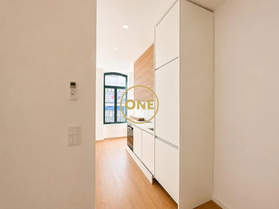 Apartamento T1 para Venda em Campanhã Foto 3