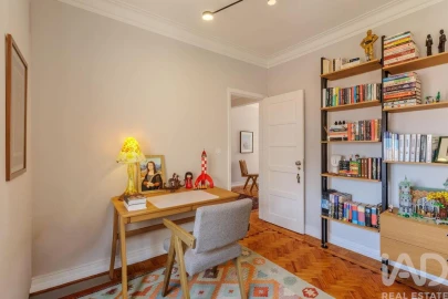 Apartamento T2 para Venda em Campolide