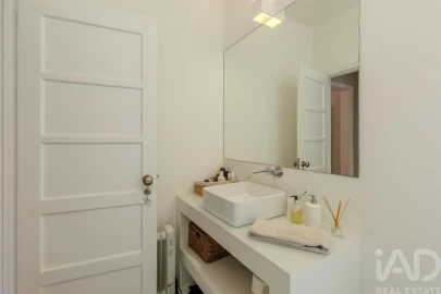 Apartamento T2 para Venda em Campolide