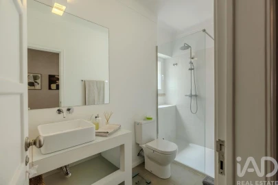 Apartamento T2 para Venda em Campolide