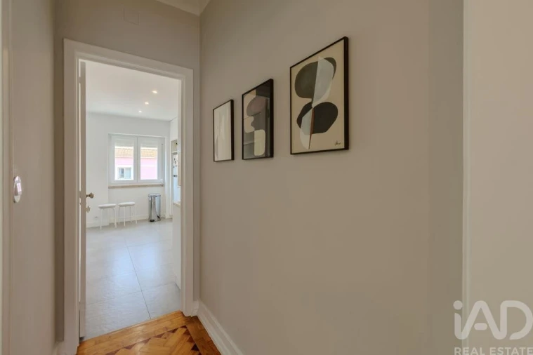 Apartamento T2 para Venda em Campolide Foto 20