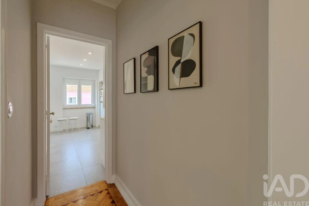 Apartamento T2 para Venda em Campolide Foto 20