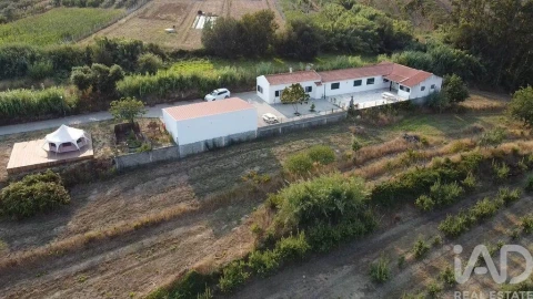 Moradia T5 para Venda em Usseira