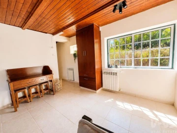 Moradia T5 para Venda em Usseira