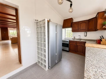 Moradia T5 para Venda em Usseira