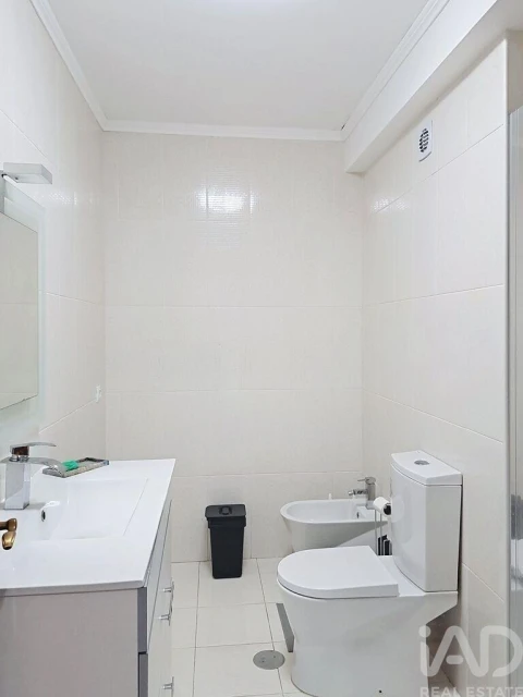 Apartamento T3 para Venda em Mafamude e Vilar do Paraíso