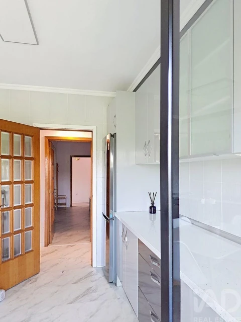 Apartamento T3 para Venda em Mafamude e Vilar do Paraíso