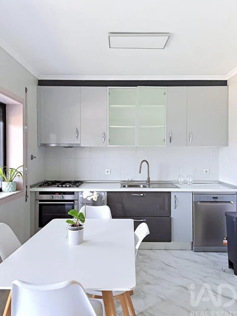 Apartamento T3 para Venda em Mafamude e Vilar do Paraíso