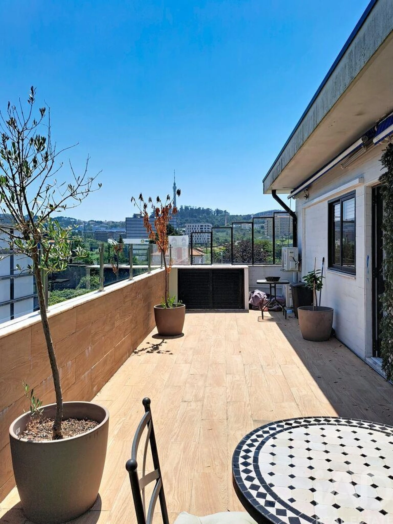Apartamento T3 para Venda em Mafamude e Vilar do Paraíso Foto 1
