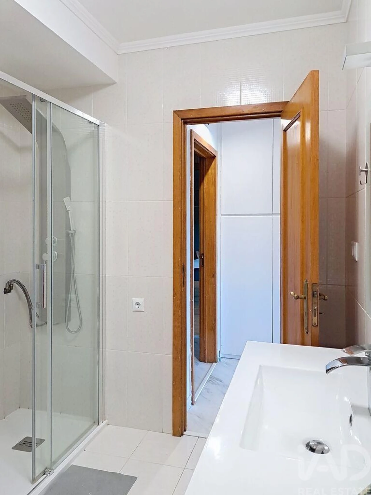 Apartamento T3 para Venda em Mafamude e Vilar do Paraíso Foto 15