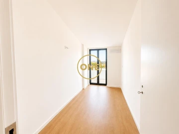 Apartamento T3 para Venda em Campanhã