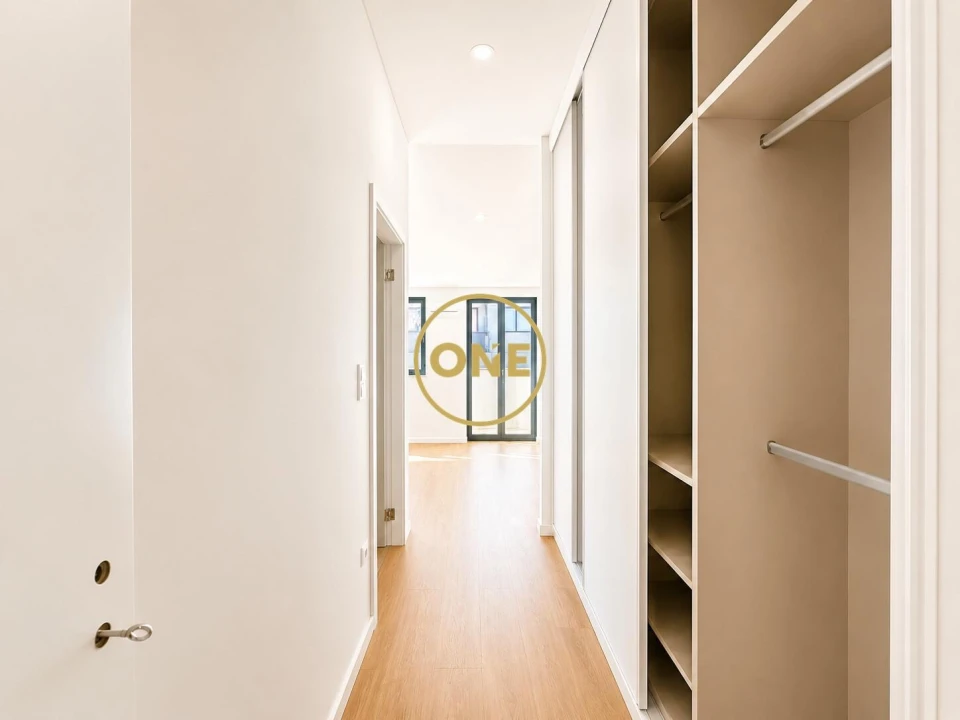 Apartamento T3 para Venda em Campanhã Foto 3