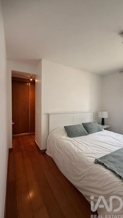 Apartamento T2 para Arrendamento em Vila Nova de Anha