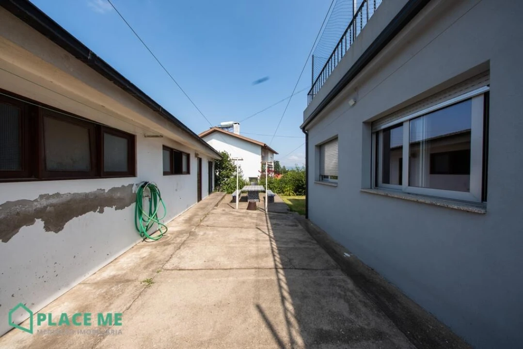 Moradia T4 para Venda em Palmeira Foto 14