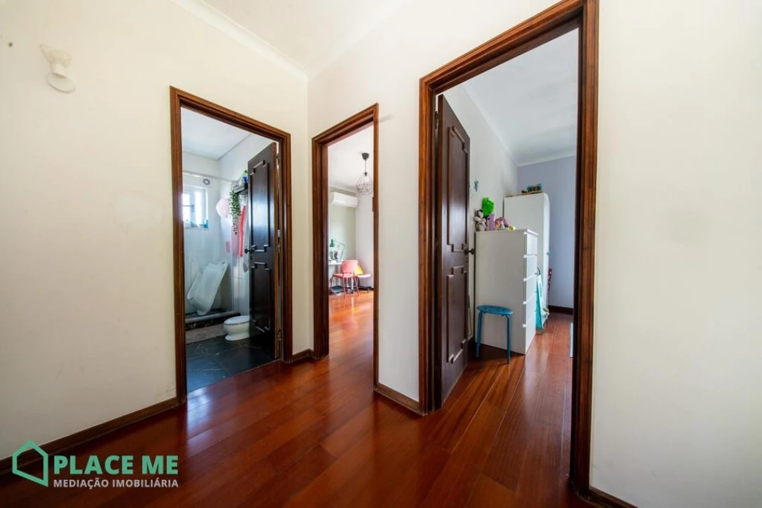 Moradia T4 para Venda em Palmeira Foto 18