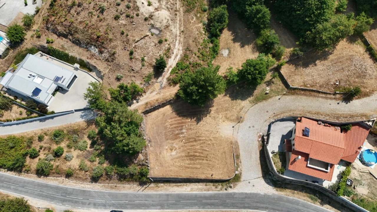 Terreno para Venda em Gouveia (São Pedro e São Julião) Foto 4