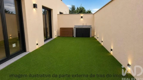 Moradia T2 para Venda em Barcelinhos