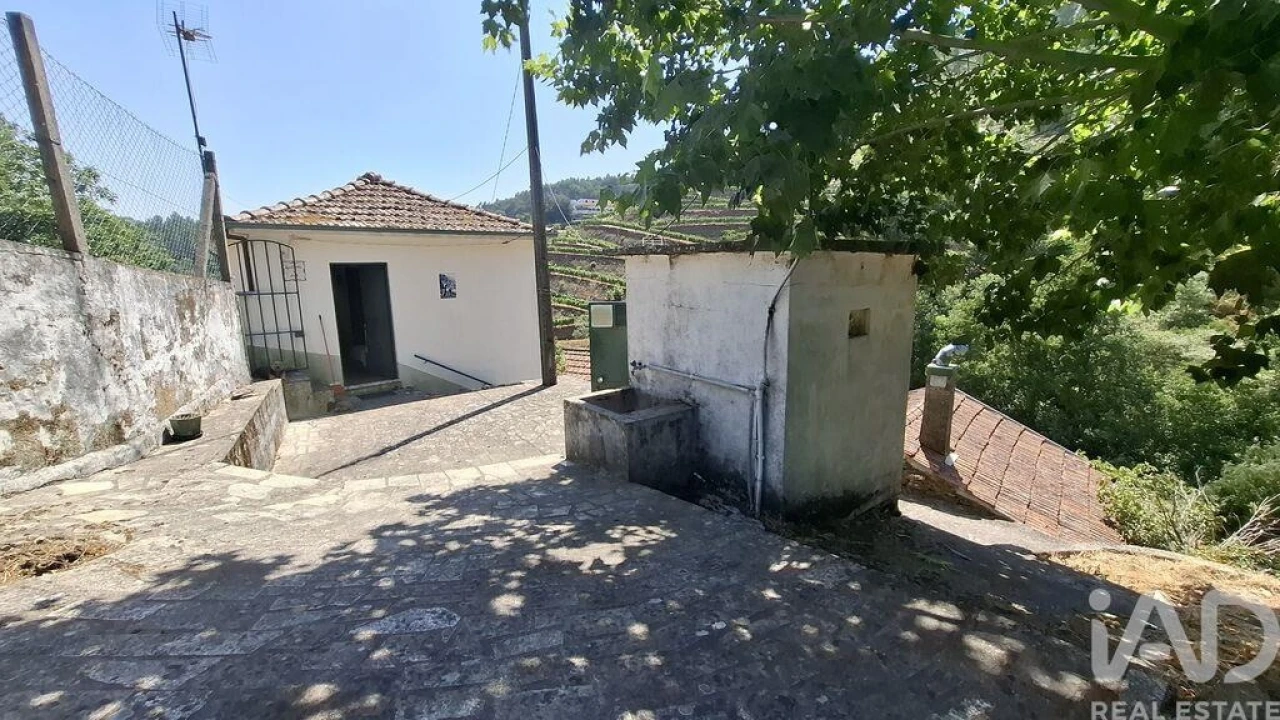 Moradia T3 para Venda em Moura Morta e Vinhós Foto 10