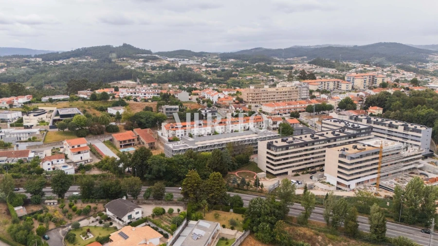 Apartamento T1 para Venda em Azurem Foto 9